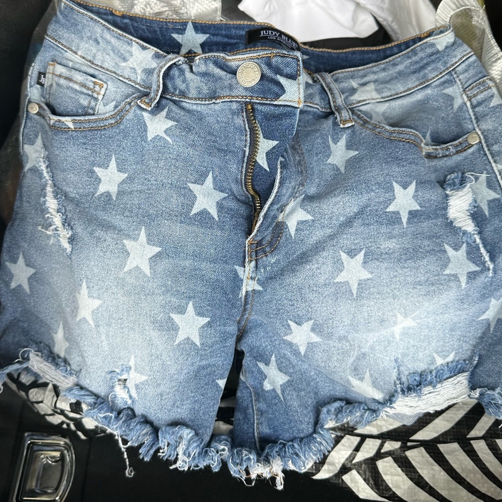 Judy Blue Star Shorts- great condition